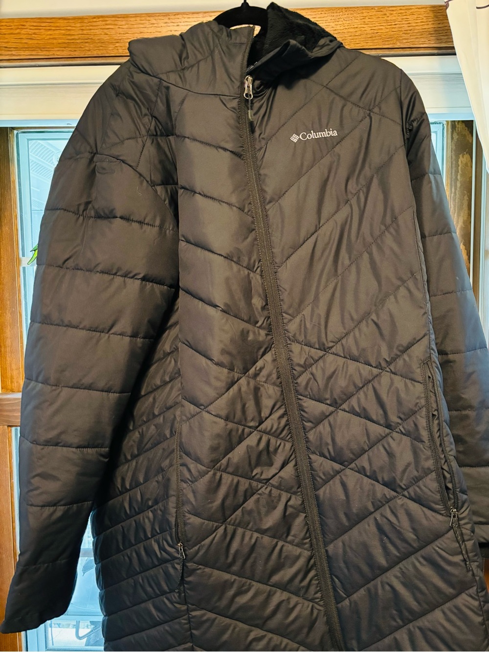 Columbia Black Long Puffer Coat Hooded Women’s 1X Lightweight